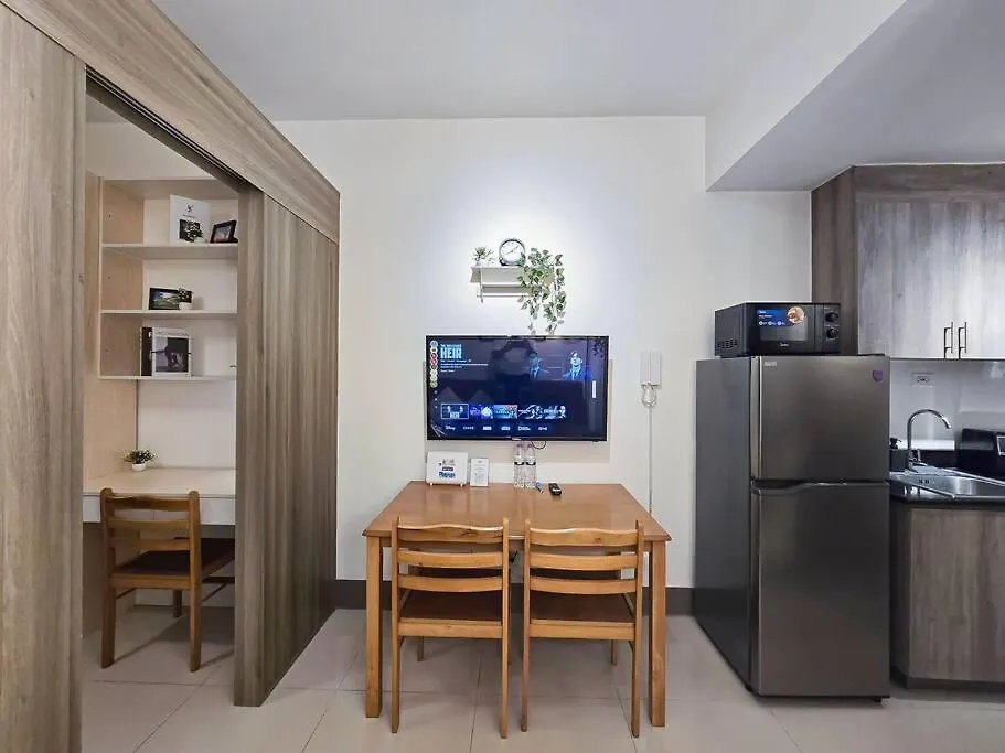 1Br Unit Condotel W/ Balcony Fame Residences -Fm22 Manila