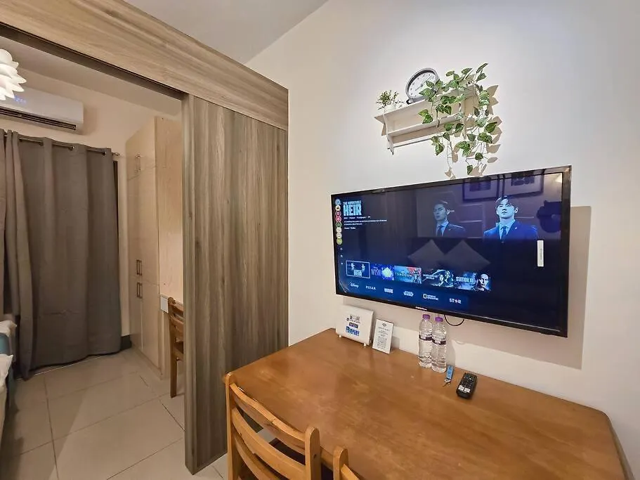 1Br Unit Condotel W/ Balcony Fame Residences -Fm22 Manila